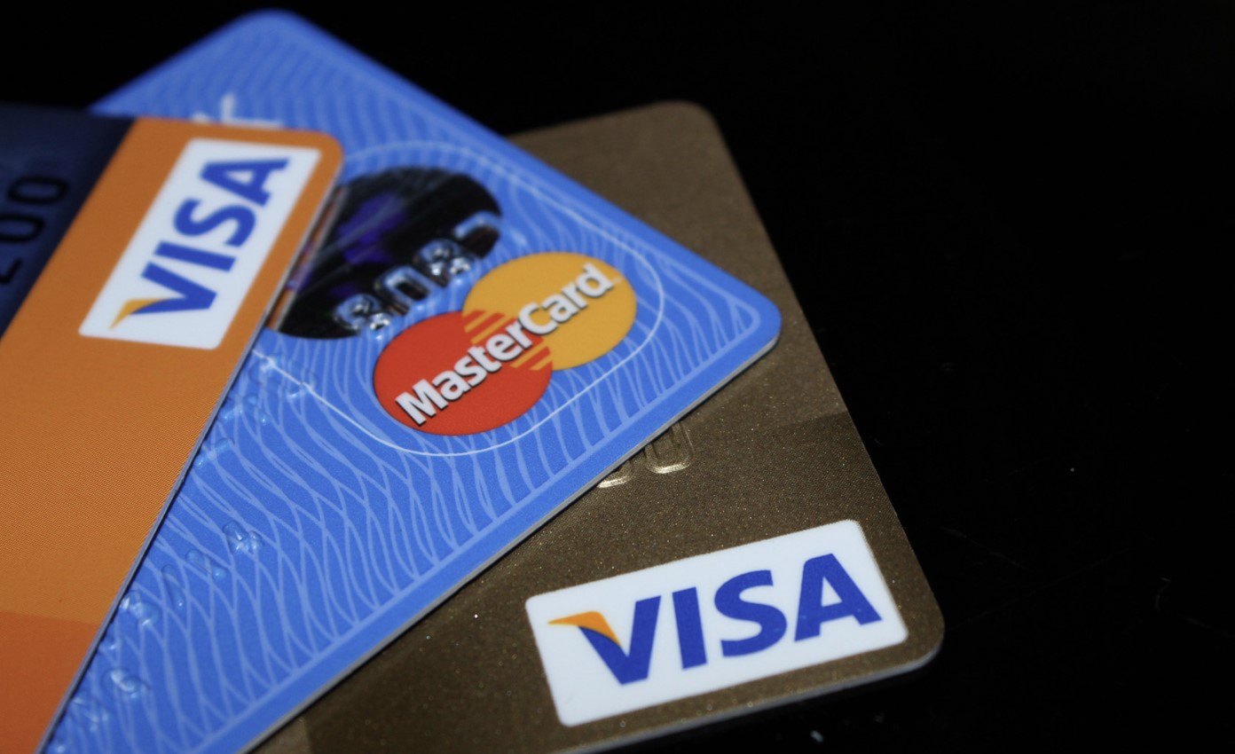 Best No Annual Fee Credit Cards in the Philippines